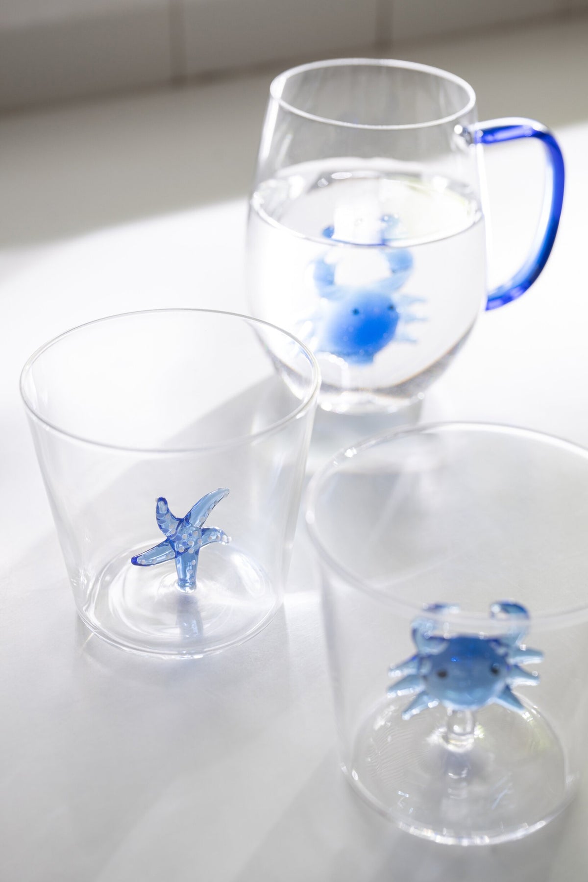 J-Line Starfish/Crab Water Glass with Handle Blue/Transparent Assorted - 2 Pieces